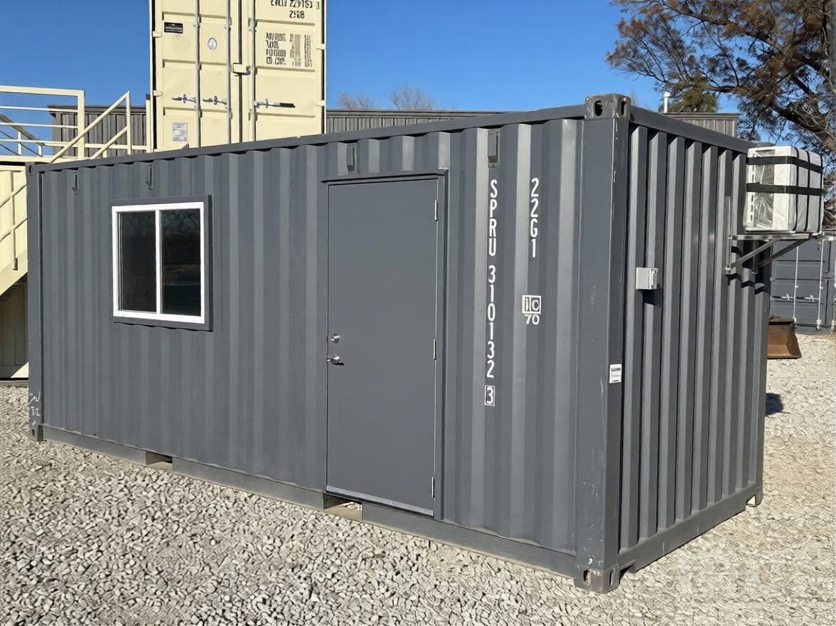 Bürocontainer 20ft – Frontansicht Tür & Fenster