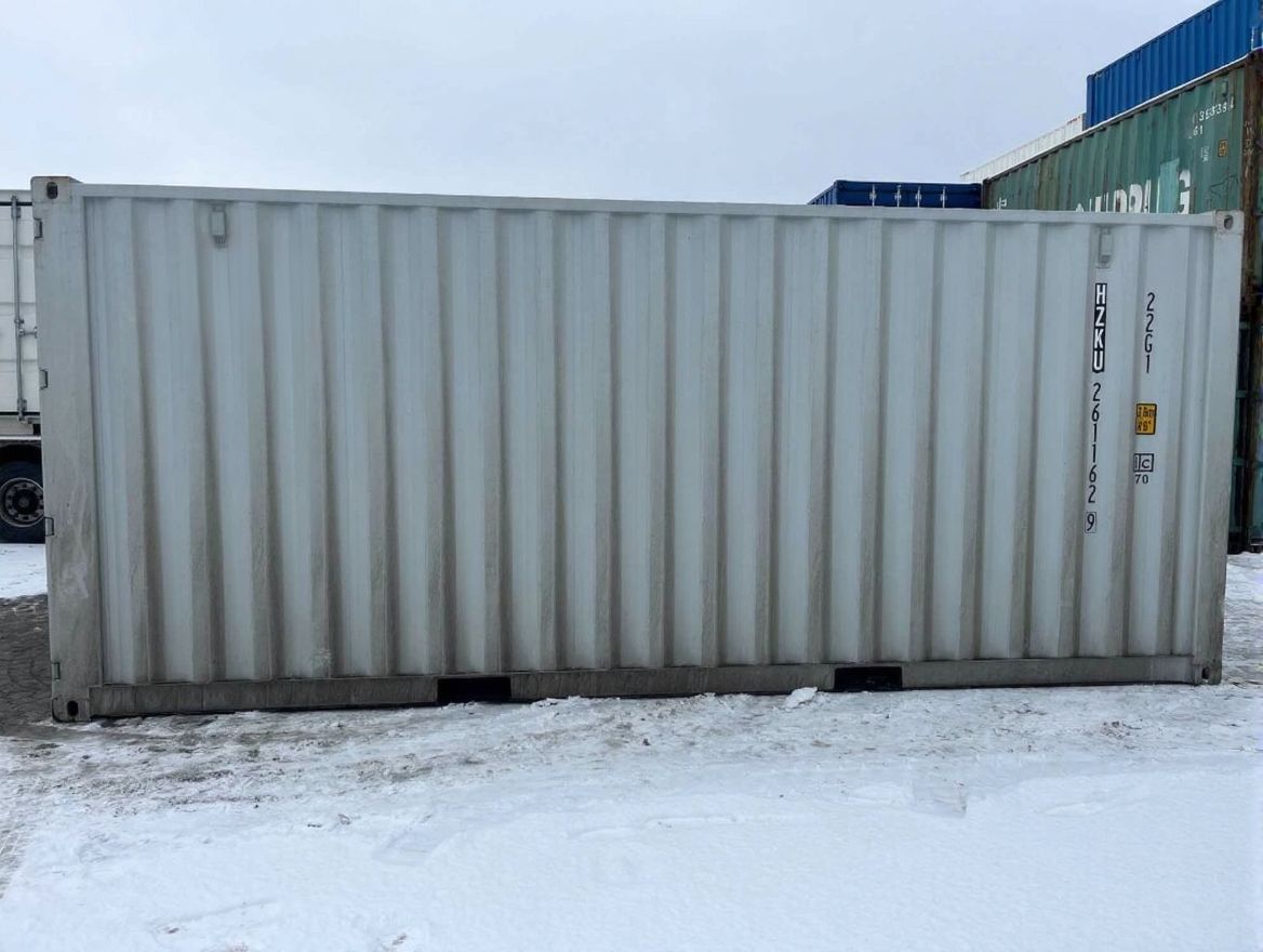 Weiß Seecontainer 20ft - Innenansicht leer