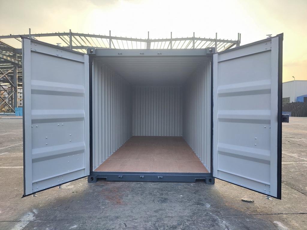 Schwarz Seecontainer 20ft - Seitenansicht
