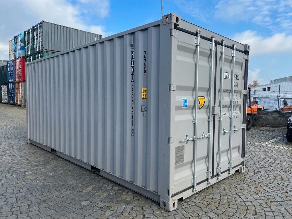 Hellgrau Seecontainer 20ft - Innenansicht leer